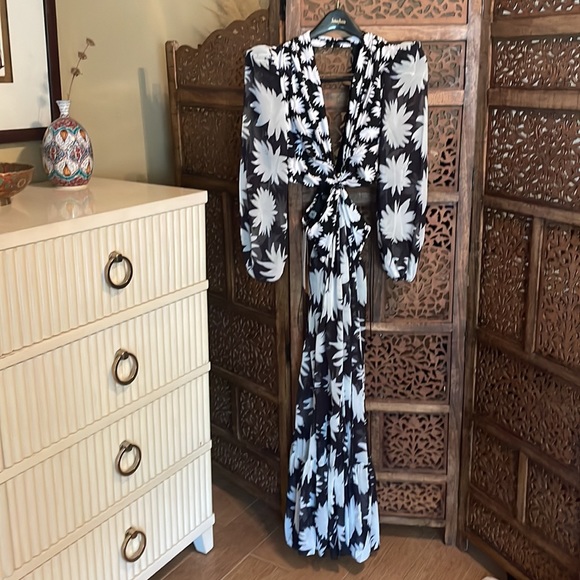 NWT NEW PatBO Dahlia Plunge Cut-Out Maxi Dress - Picture 3 of 5